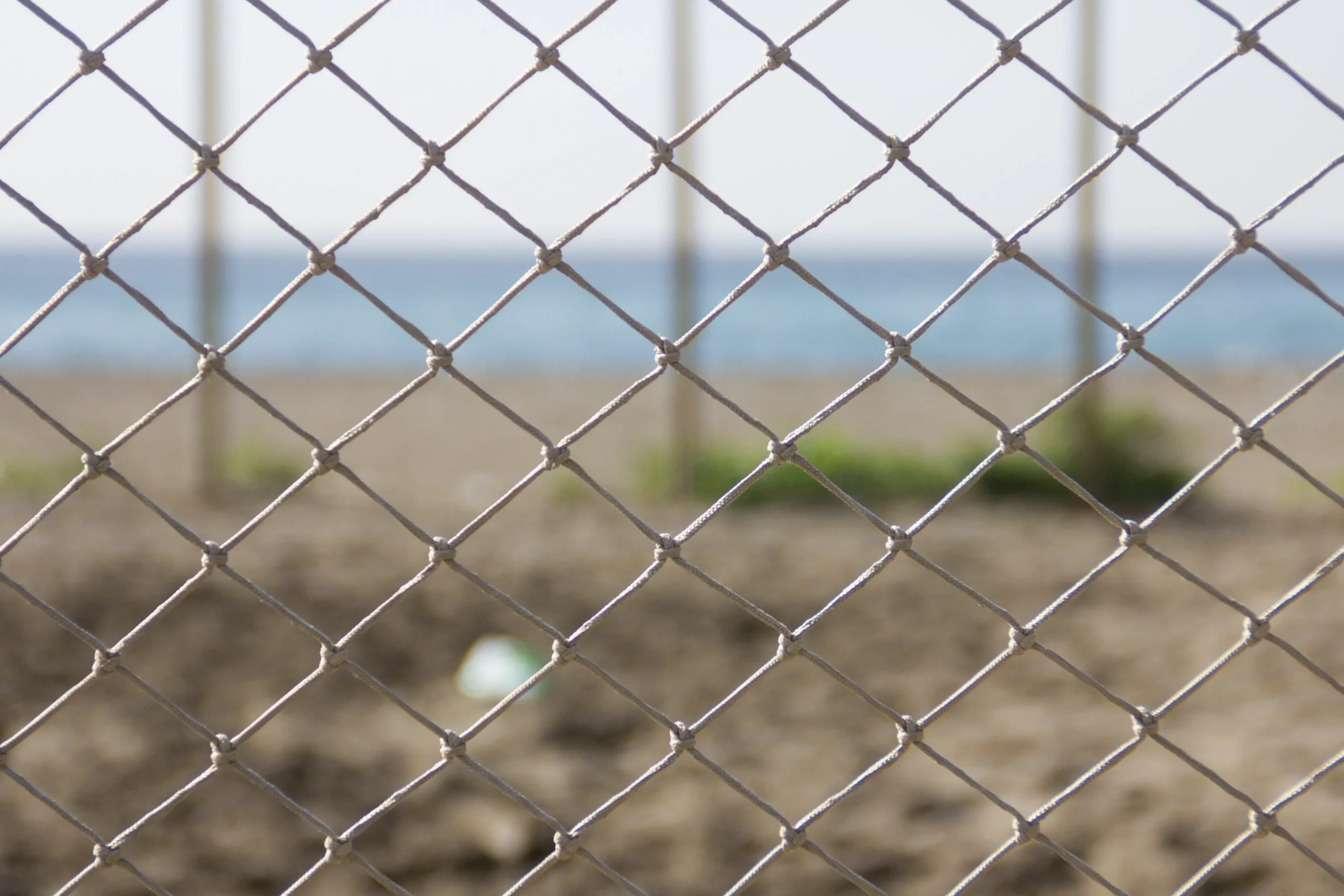 close-up-net-with-blurred-background